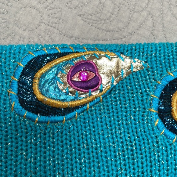 Vintage Art Deco Sweater with Fabulous Peacock Design - Picture 7 of 9